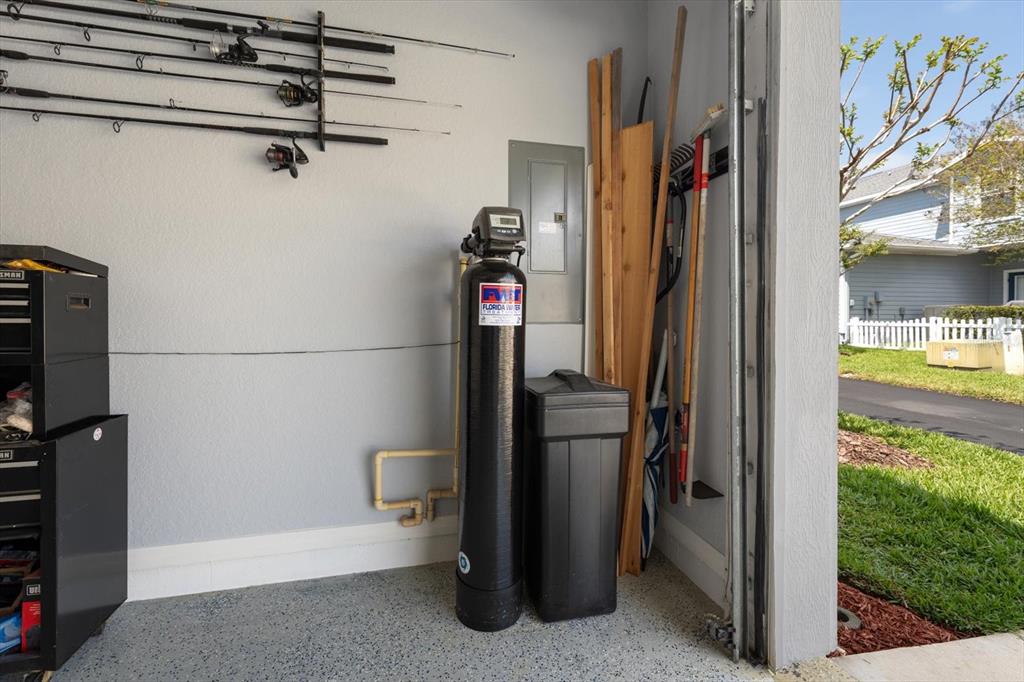 360 Cleveland Avenue Southwest Largo, FL 33770 - Photo 46 of 61