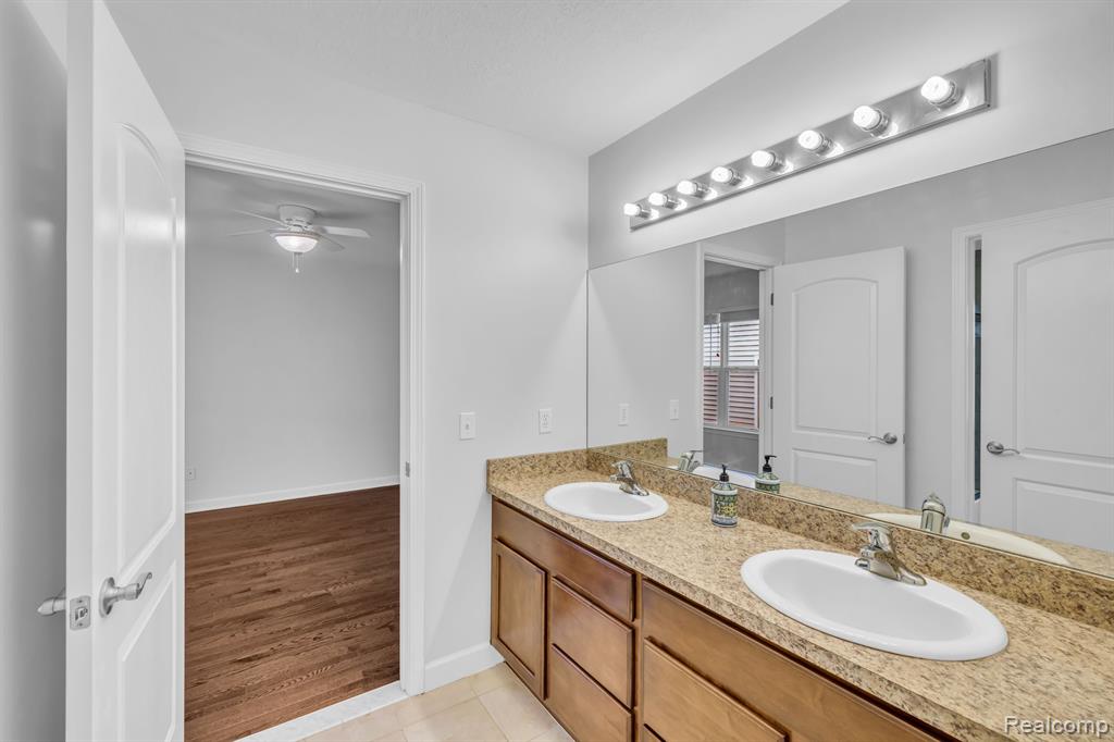 27490 Cromwell Road Novi, MI 48374 - Photo 25 of 42