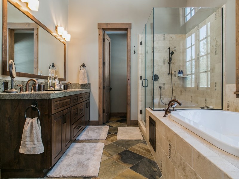 11042 Henness Road Truckee, CA 96161 - Photo 8 of 14