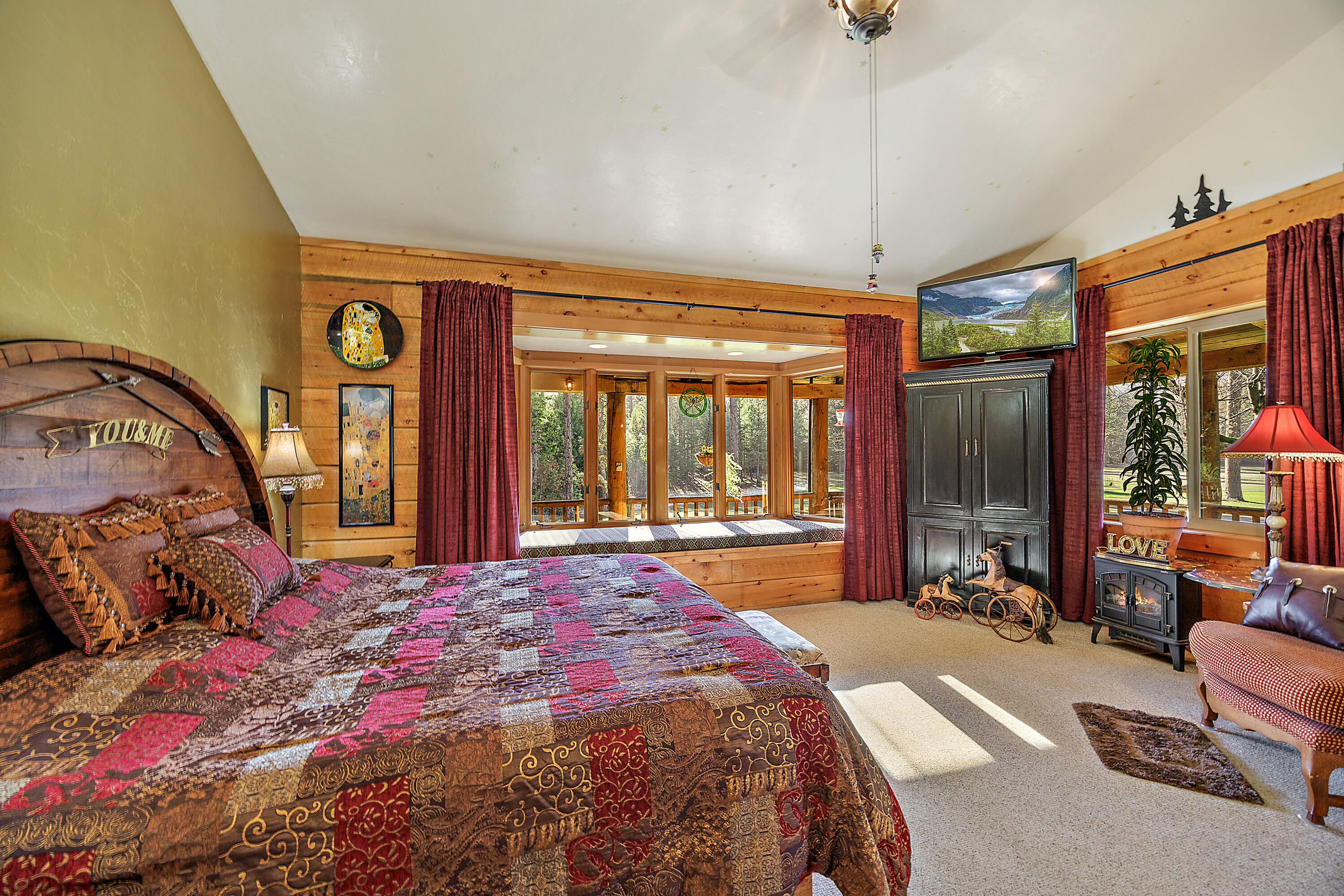 16547 Meadows Road White City, OR 97503 - Photo 17 of 76 Gallery Image 17