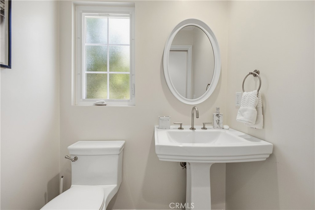2011 Canyon Road Arcadia, CA 91006 - Photo 31 of 40