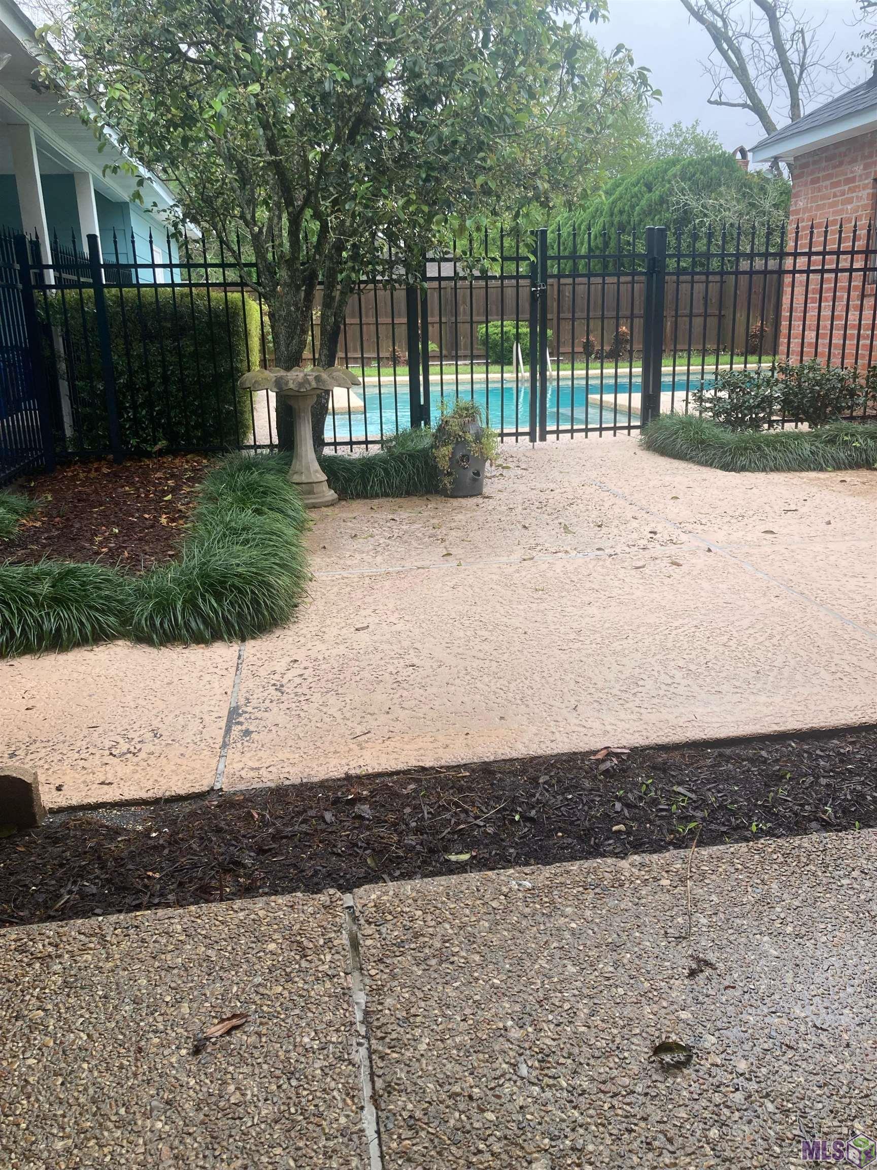 532 Woodstone Drive Baton Rouge, LA 70808 - Photo 3 of 7