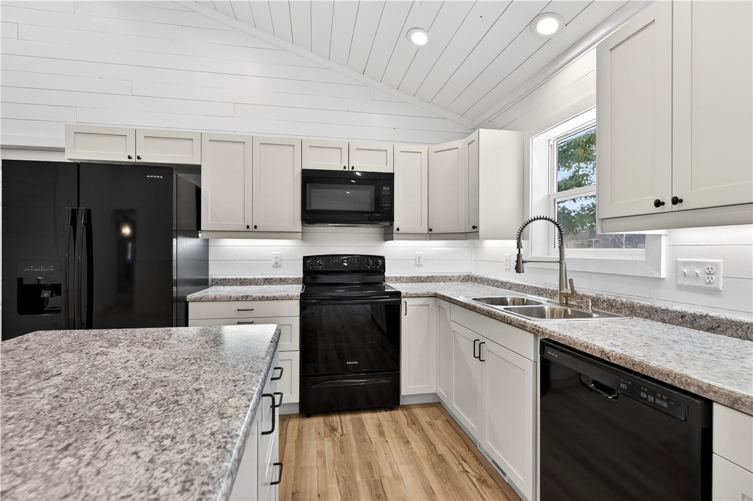 101 7th Avenue Shell Lake, WI 54871 - Photo 14 of 40