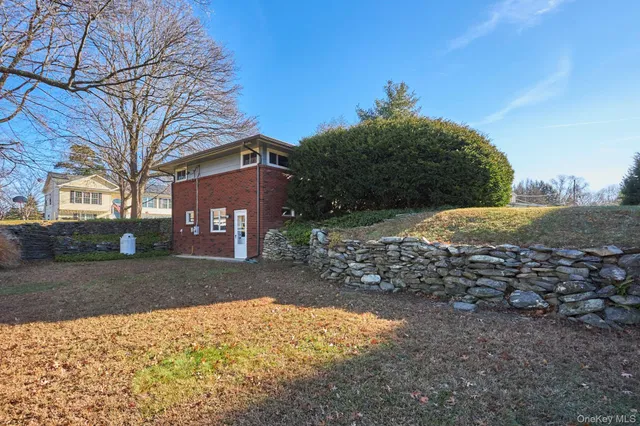 $795,000 | 41 Trinity Place, Rhinebeck, NY 12572