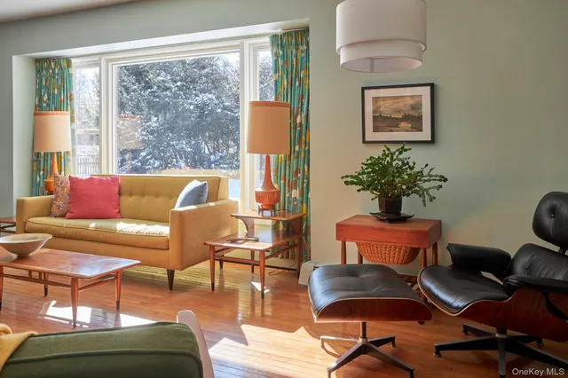 $795,000 | 41 Trinity Place, Rhinebeck, NY 12572