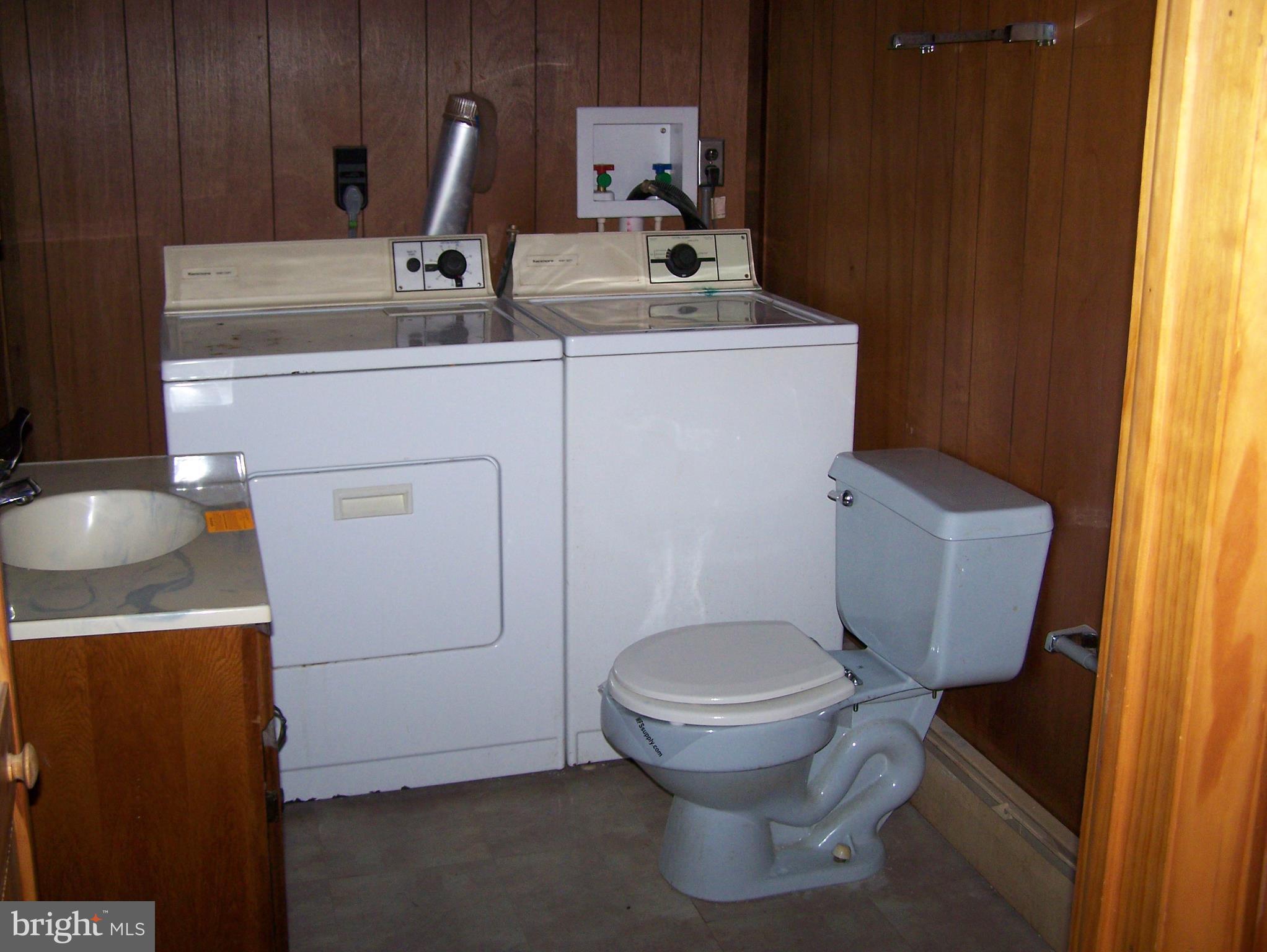 2030 East Deep Run Road Manchester, MD 21102 - Photo 12 of 25 half~ Bath / laundry combo on main level