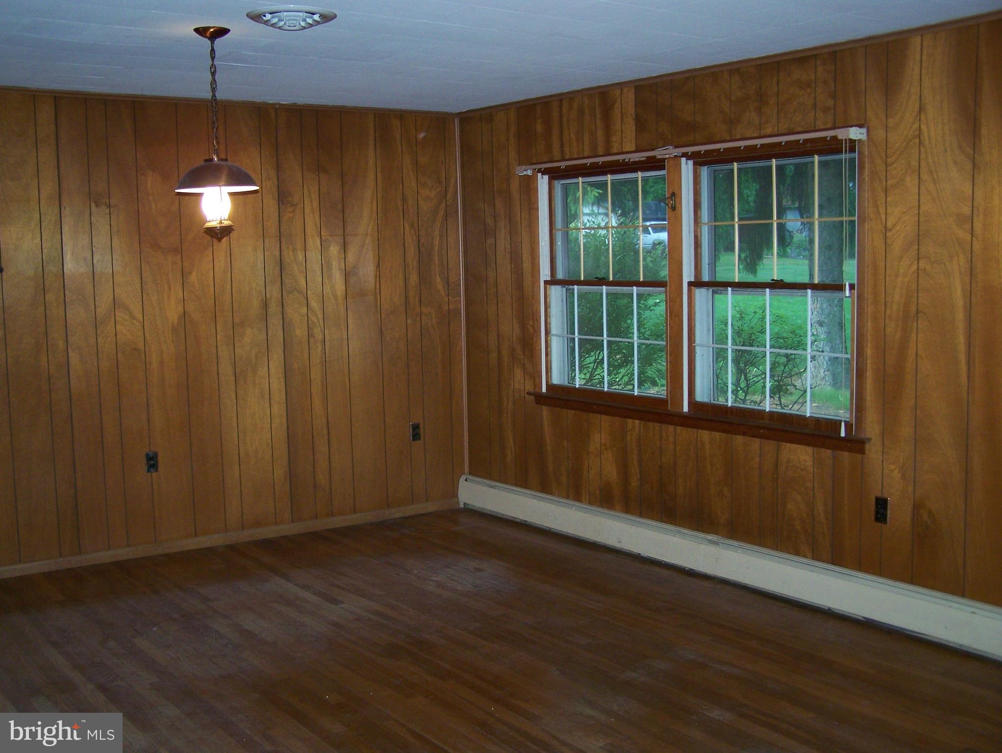 2030 East Deep Run Road Manchester, MD 21102 - Photo 6 of 25 Dining Room