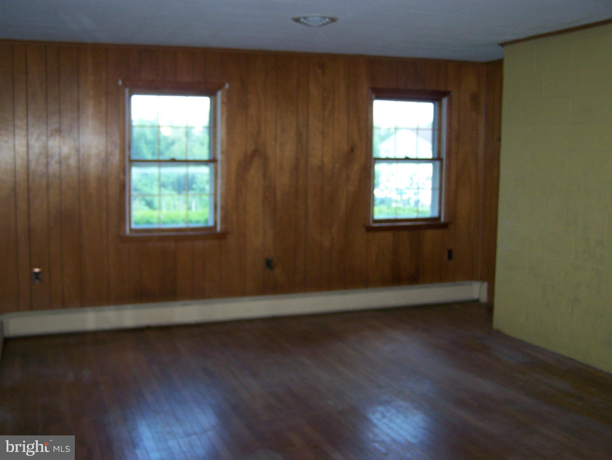 2030 East Deep Run Road Manchester, MD 21102 - Photo 9 of 25 Family Room