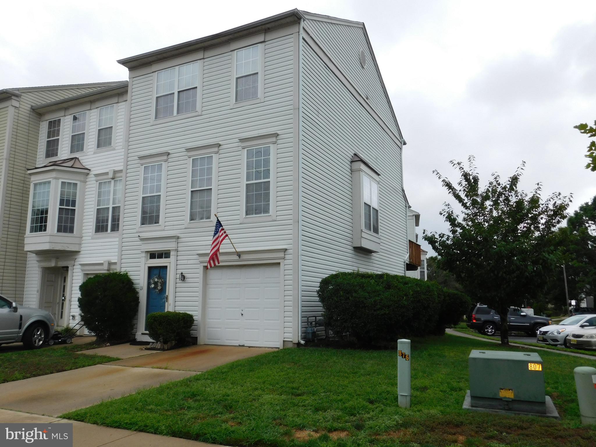13 Sun Haven Place Riverside, NJ 08075 - Photo 2 of 31 end unit