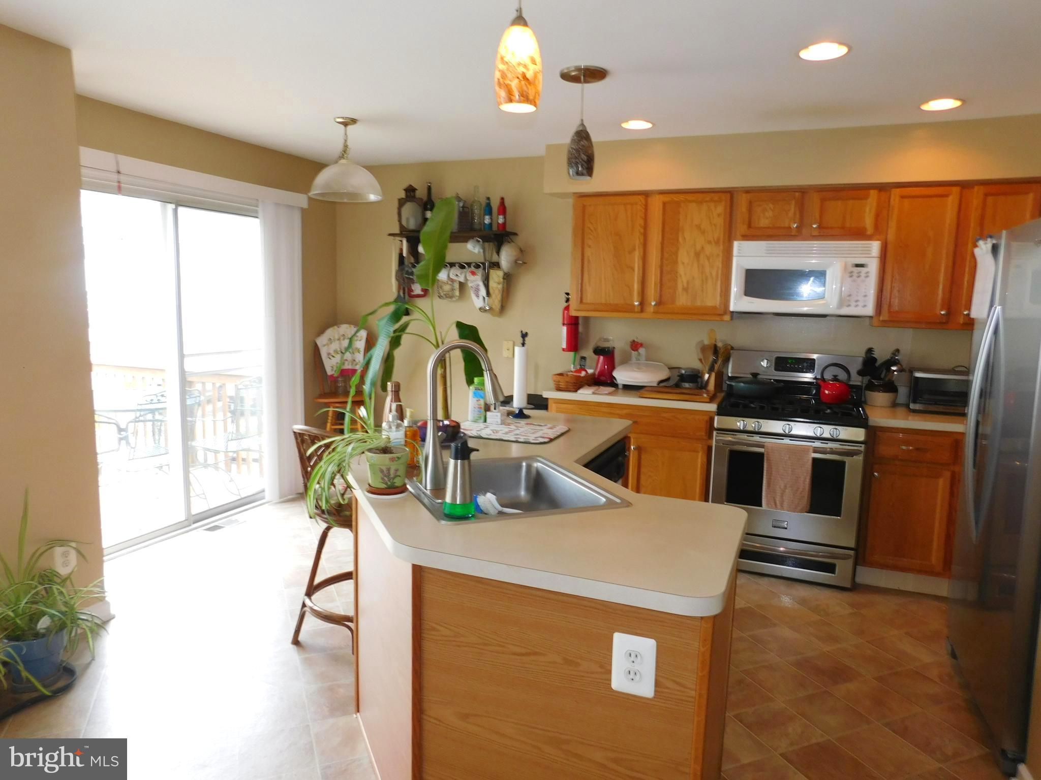 13 Sun Haven Place Riverside, NJ 08075 - Photo 14 of 31 kitchen with island
