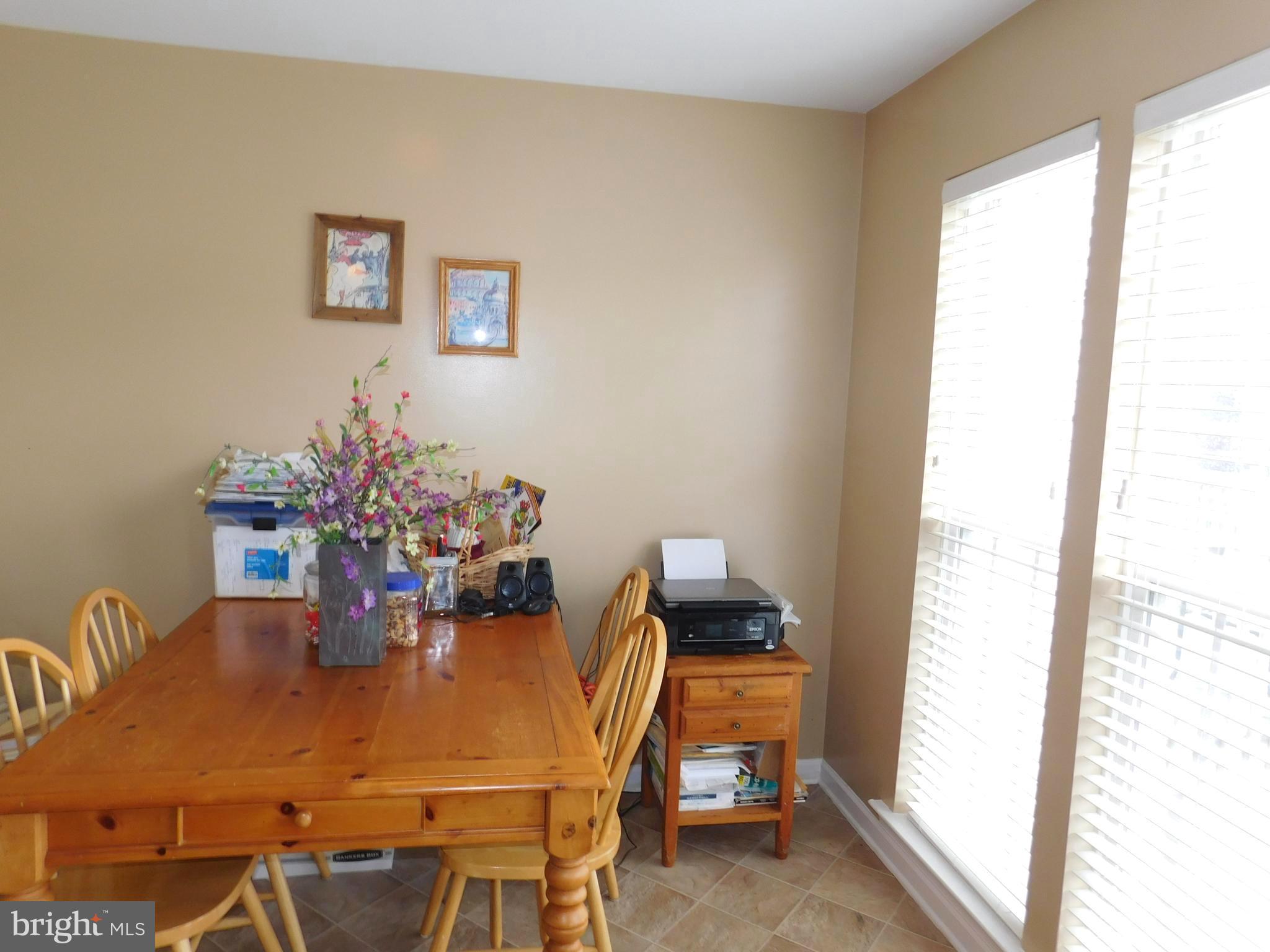 13 Sun Haven Place Riverside, NJ 08075 - Photo 17 of 31 Sitting area in kitchen