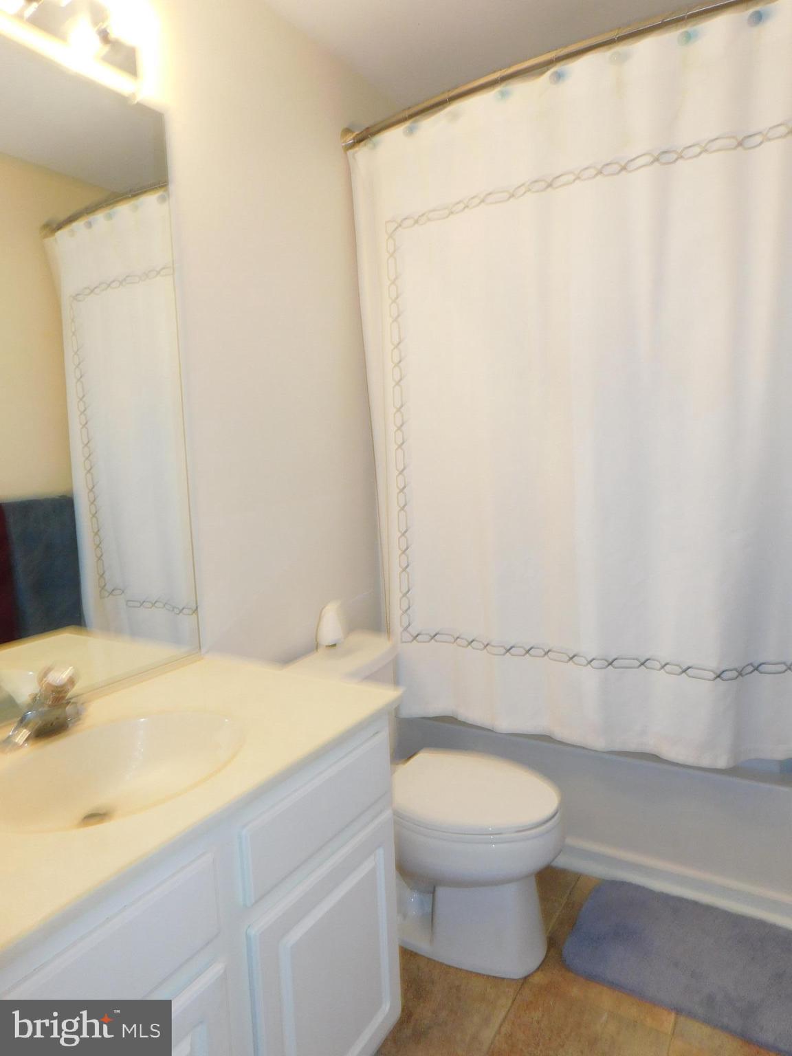 13 Sun Haven Place Riverside, NJ 08075 - Photo 27 of 31 Hall bathroom