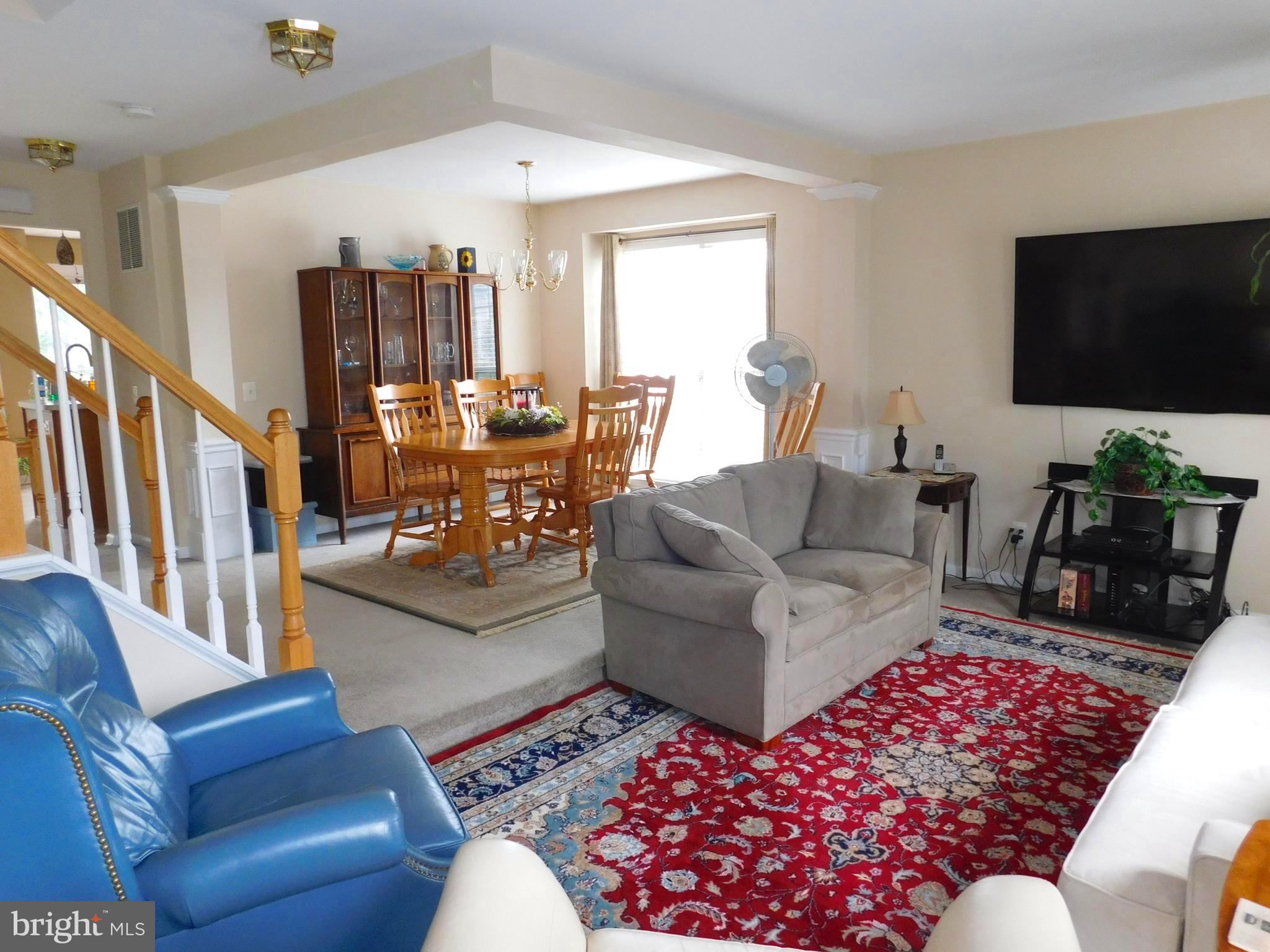 13 Sun Haven Place Riverside, NJ 08075 - Photo 10 of 31 Living room view into the dining room