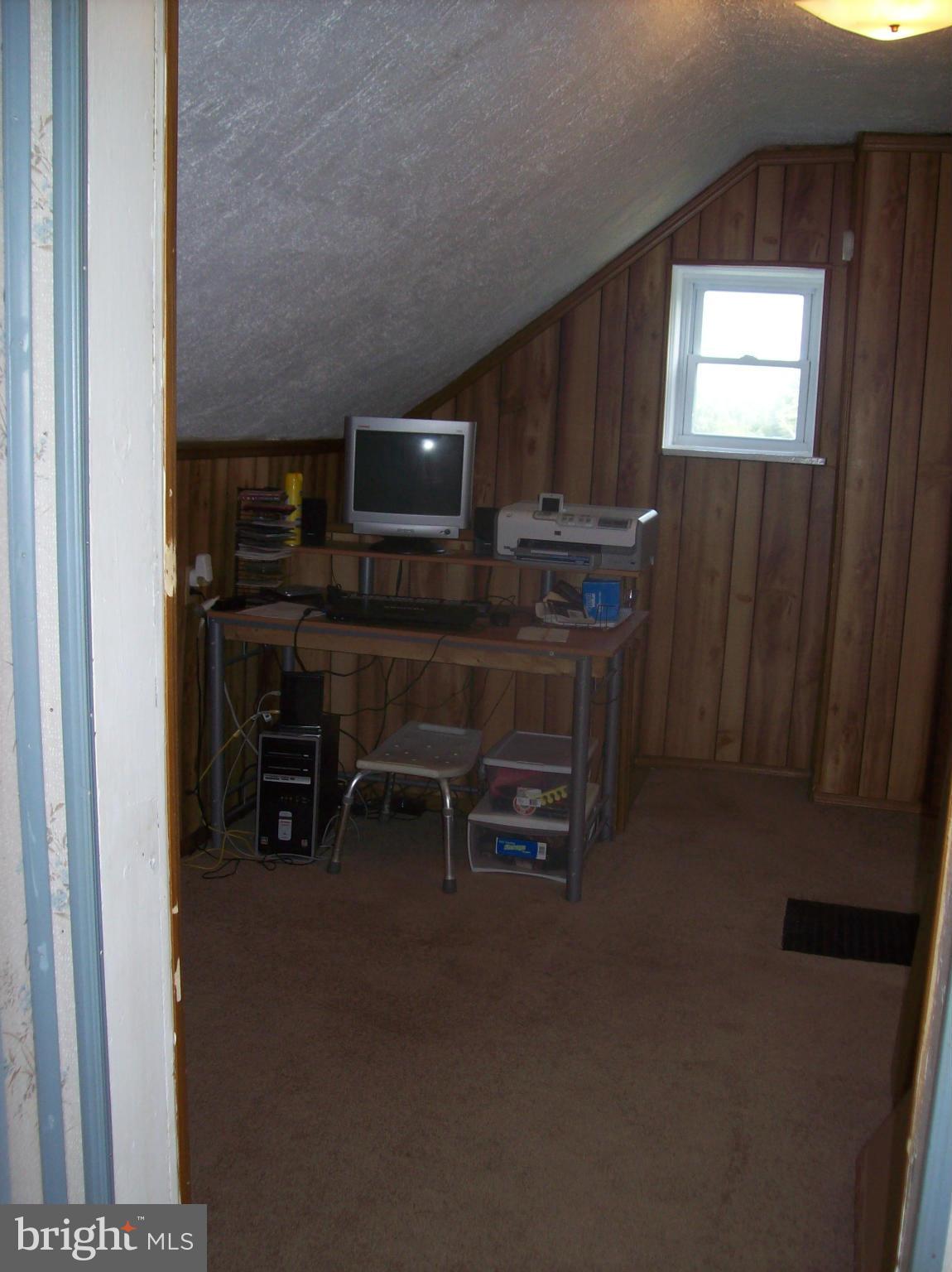 16170 Kelbaugh Road Thurmont, MD 21788 - Photo 22 of 24 Bedroom