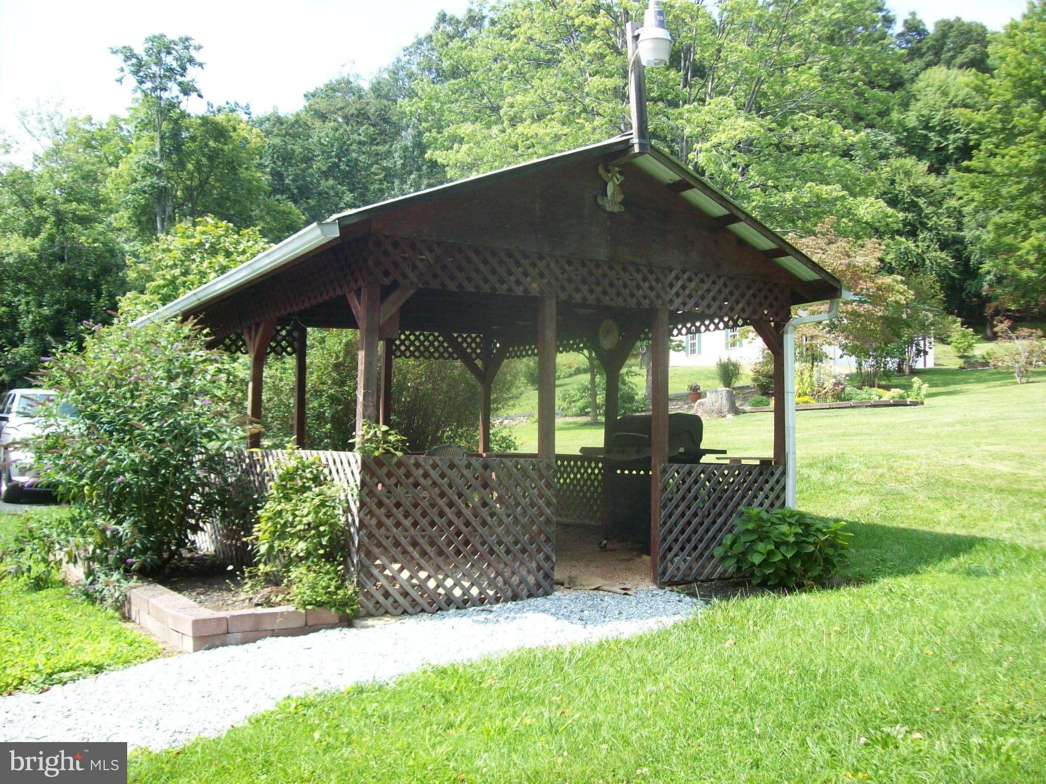 16170 Kelbaugh Road Thurmont, MD 21788 - Photo 7 of 24 Gazebo area