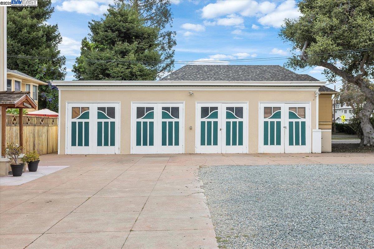 1606 Morton Street Alameda, CA 94501 - Photo 15 of 48 a view of a building with a garden