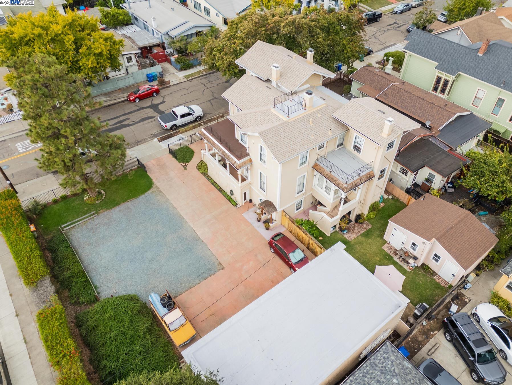 1606 Morton Street Alameda, CA 94501 - Photo 8 of 48