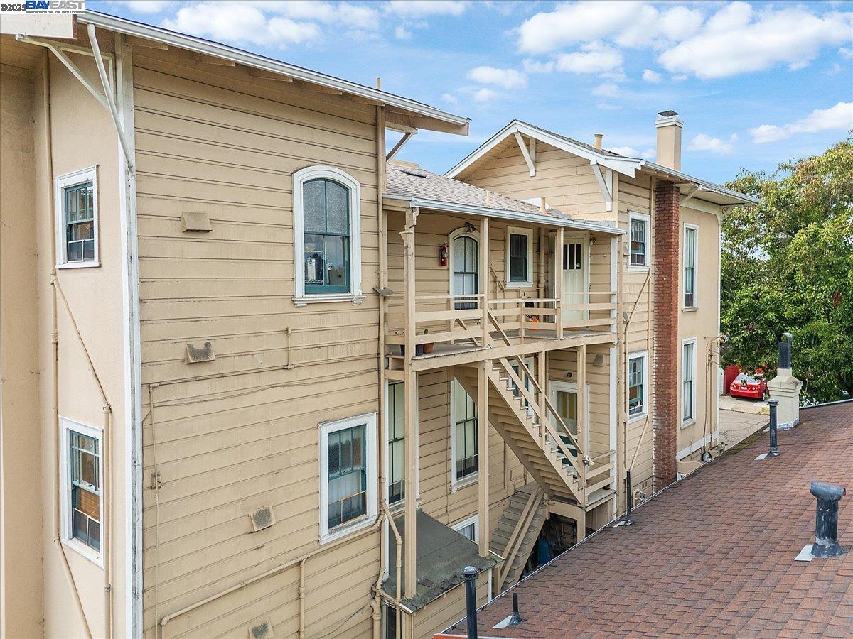 1606 Morton Street Alameda, CA 94501 - Photo 10 of 48