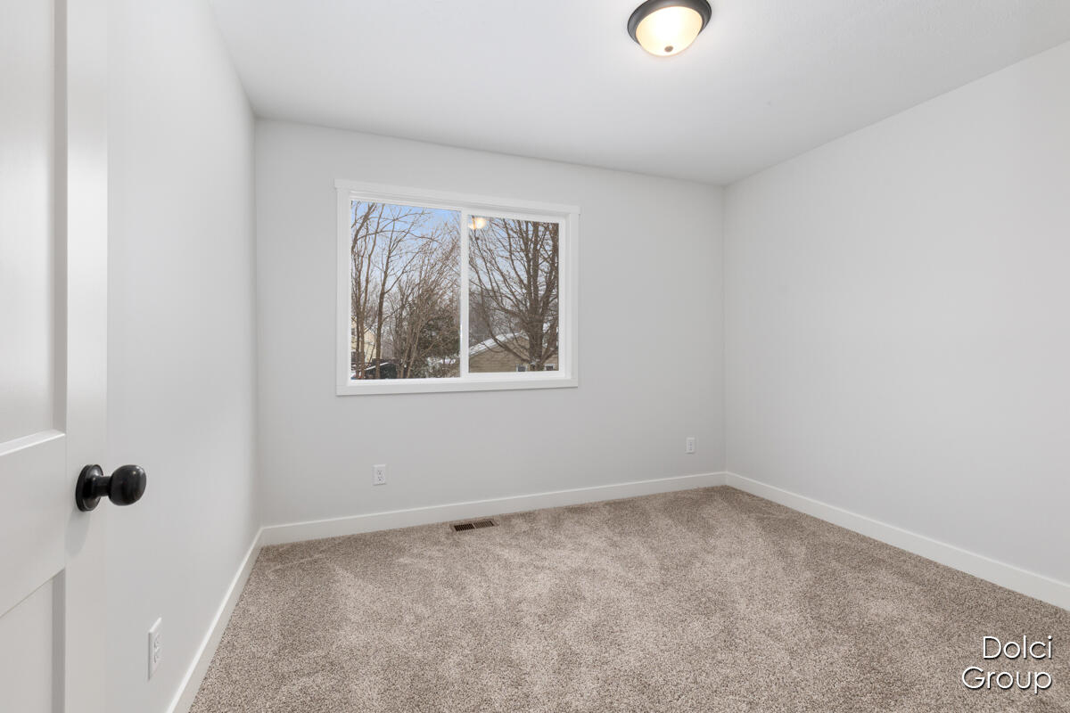 4346 Leverett Street Marne, MI 49435 - Photo 12 of 20 IMG_1010