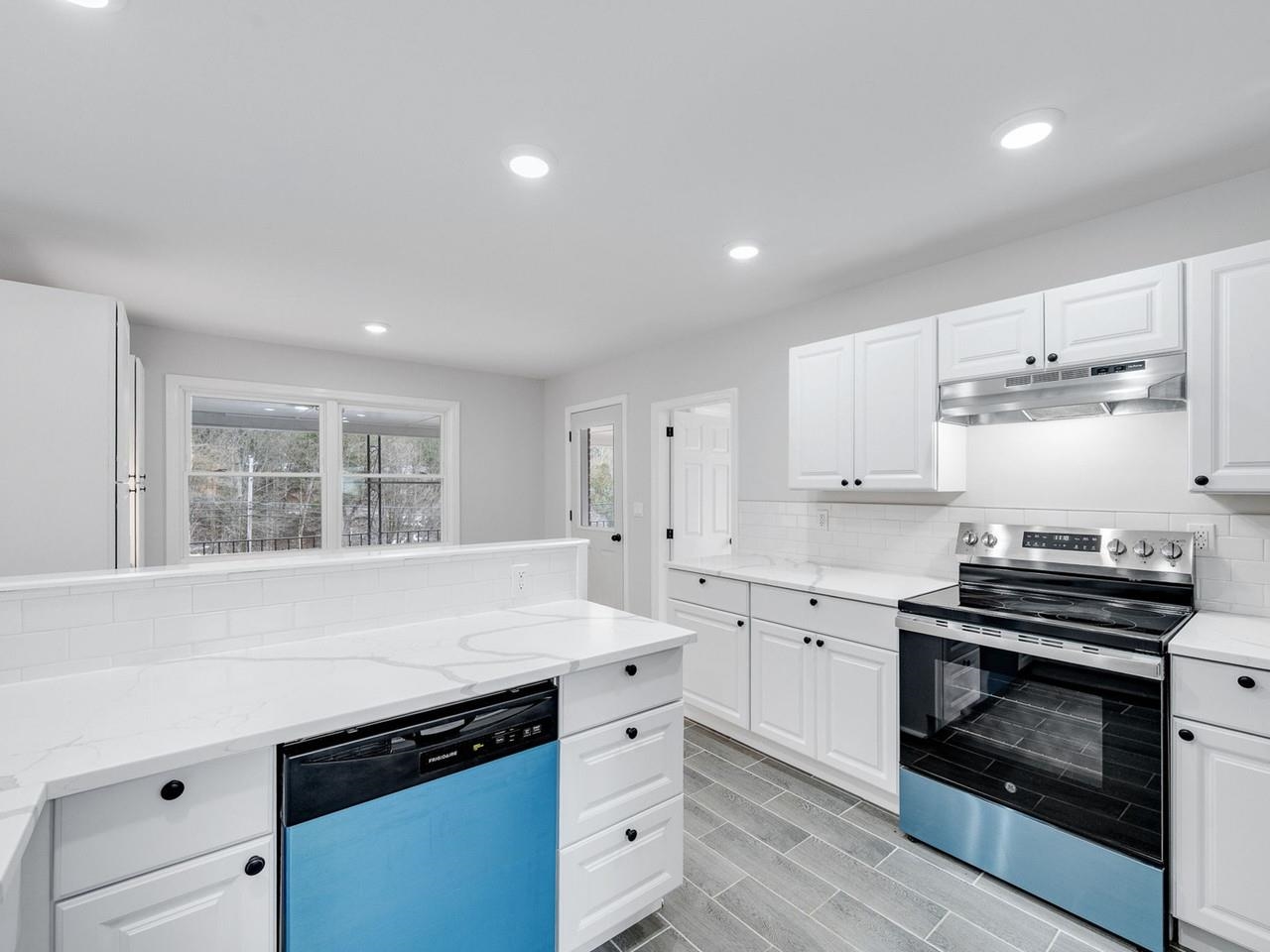 360 East Montpelier Road Barre Town, VT 05641 - Photo 14 of 60