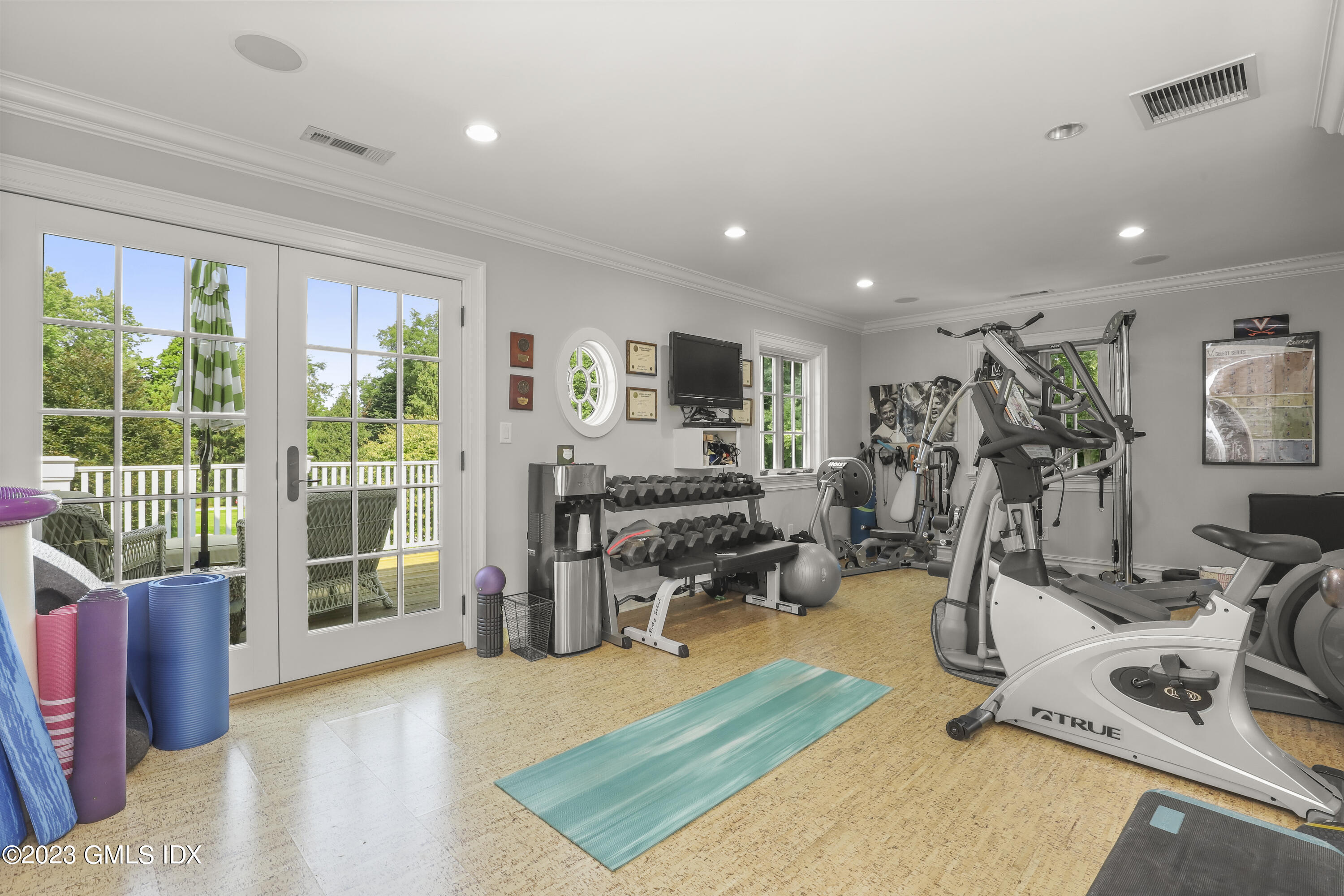 27 Locust Road Greenwich, CT 06831 - Photo 14 of 39 27 Locust Rd Greenwich CT-print-046-044-