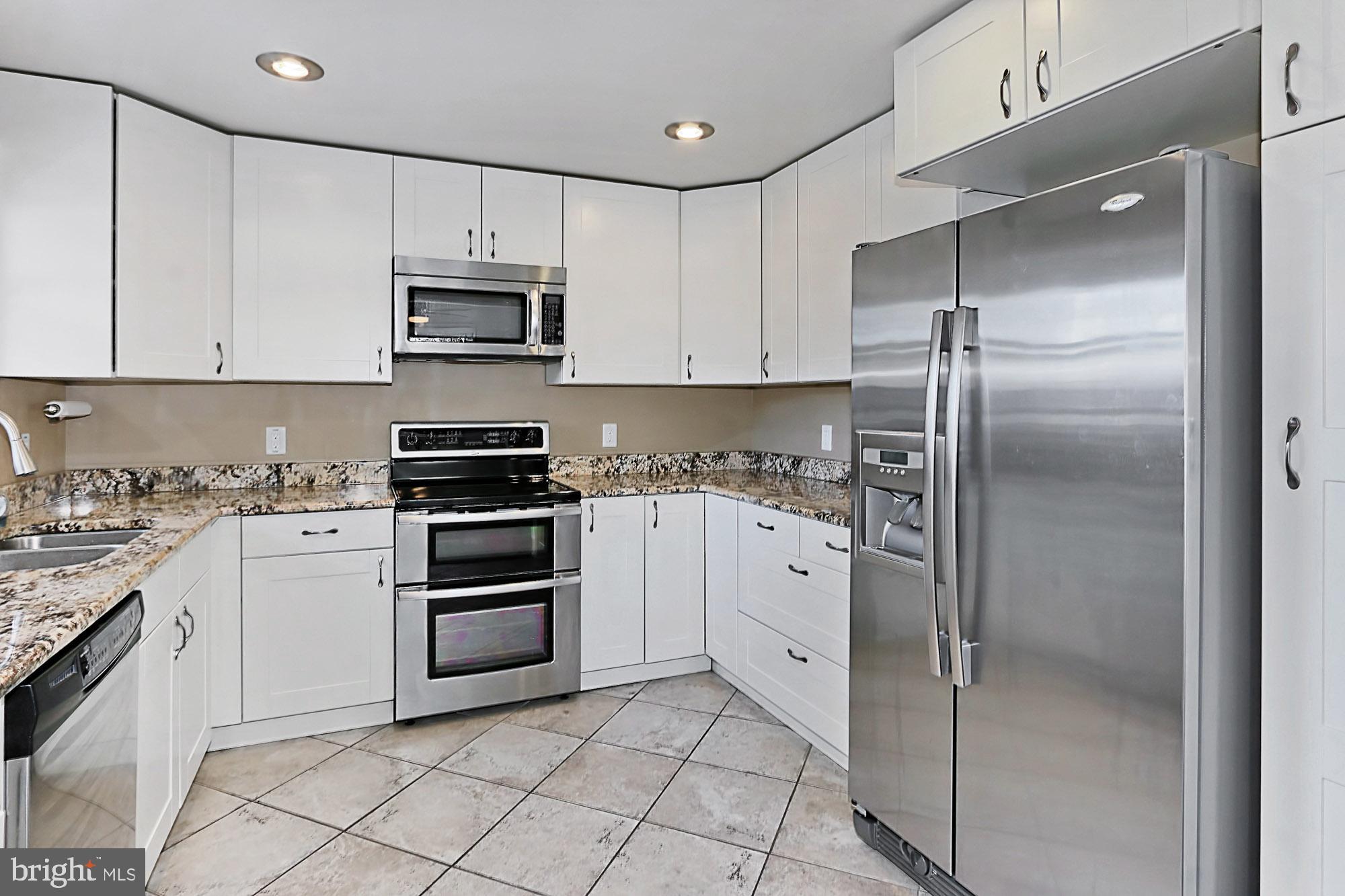 6731 Front Royal Road Springfield, VA 22151 - Photo 12 of 47 Recessed lighting, double oven ,soft close drawers
