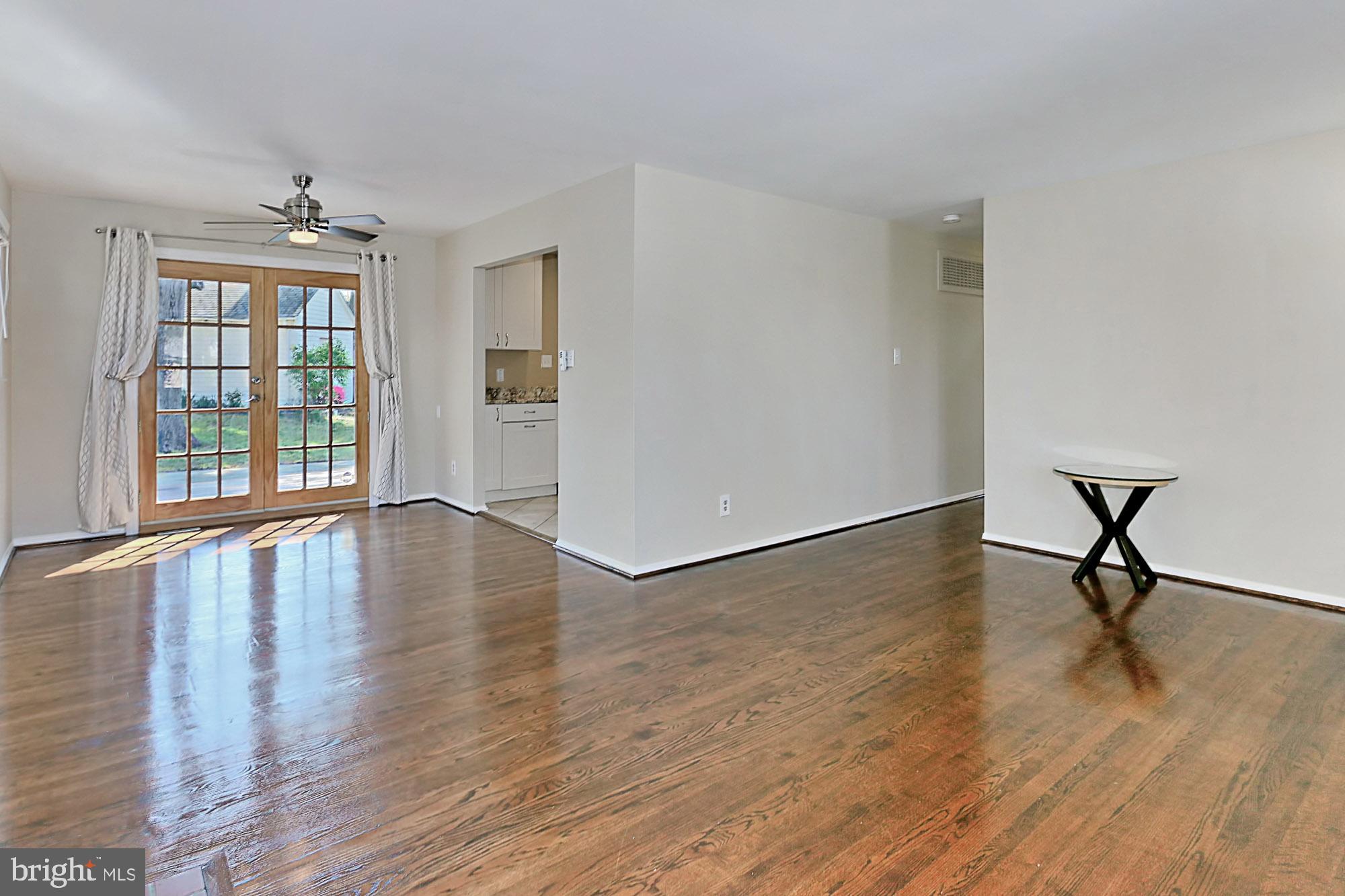 6731 Front Royal Road Springfield, VA 22151 - Photo 8 of 47 Living room and dining room