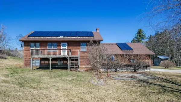 $575,000 | 97 Frost Hill Road, Mount Holly, VT 05730