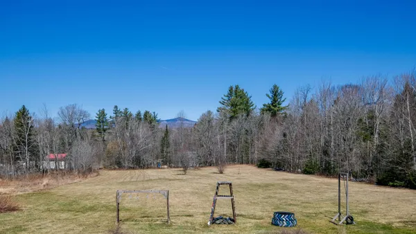 $575,000 | 97 Frost Hill Road, Mount Holly, VT 05730