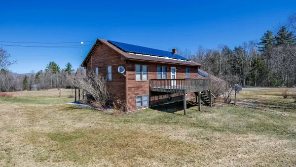 $575,000 | 97 Frost Hill Road, Mount Holly, VT 05730