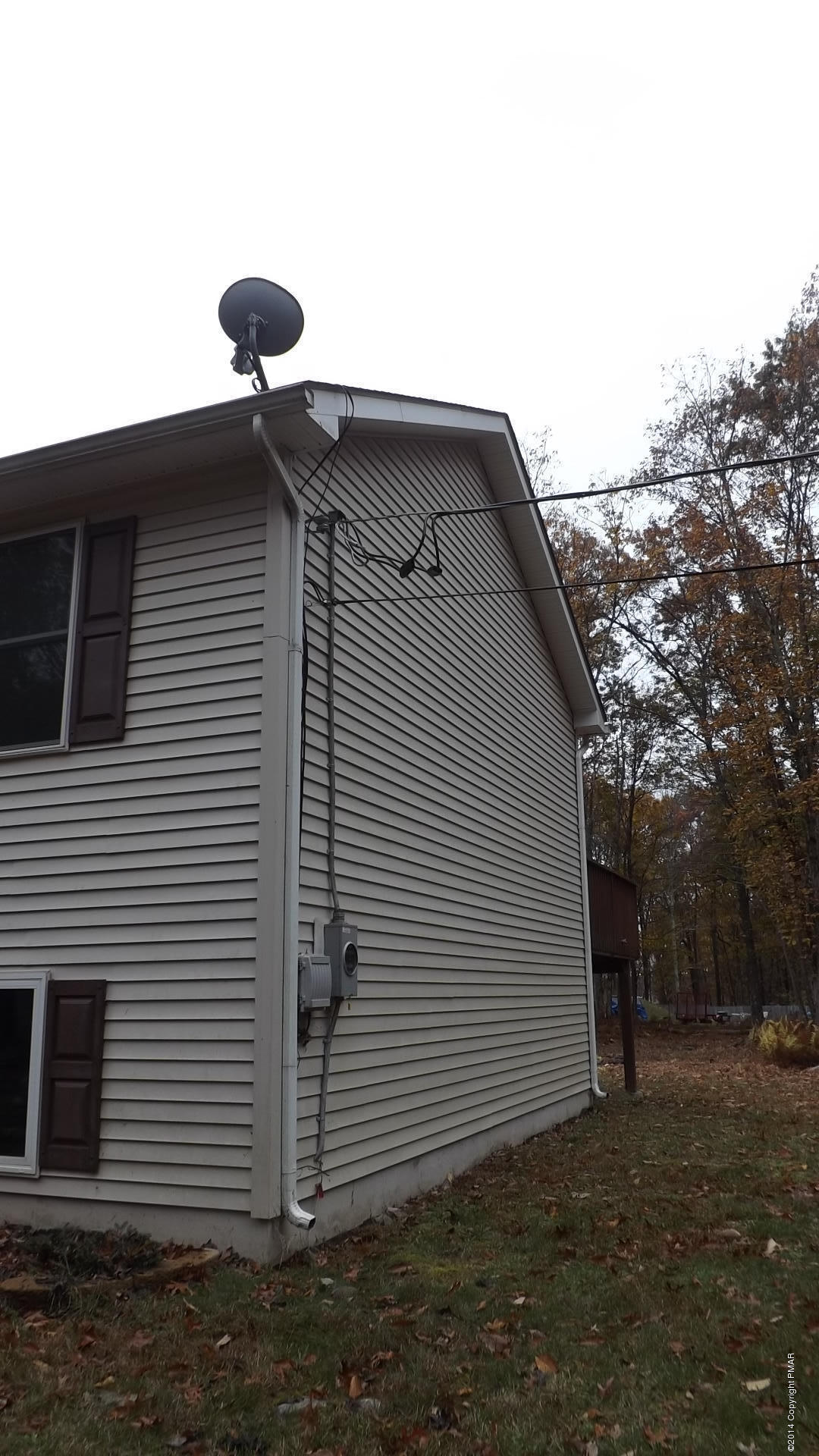 528 Apache Road East Stroudsburg, PA 18302 - Photo 7 of 13 a house that has a window in it
