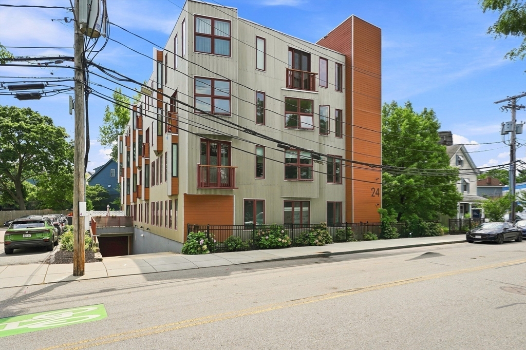 24 Bay State Road, Unit 4 Cambridge, MA 02138 - Photo 29 of 36 Gallery Image 29