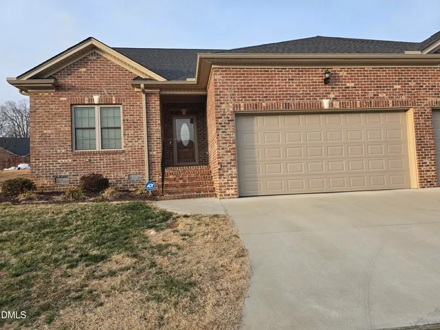 $375,000 | 933 Arrowhead Court, Mebane, NC 27302