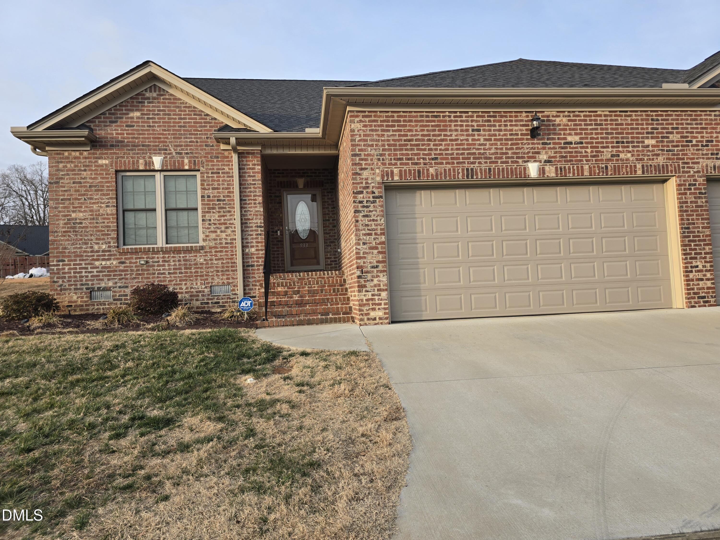 933 Arrowhead Court Mebane, NC 27302 - Photo 1 of 84 1000000687