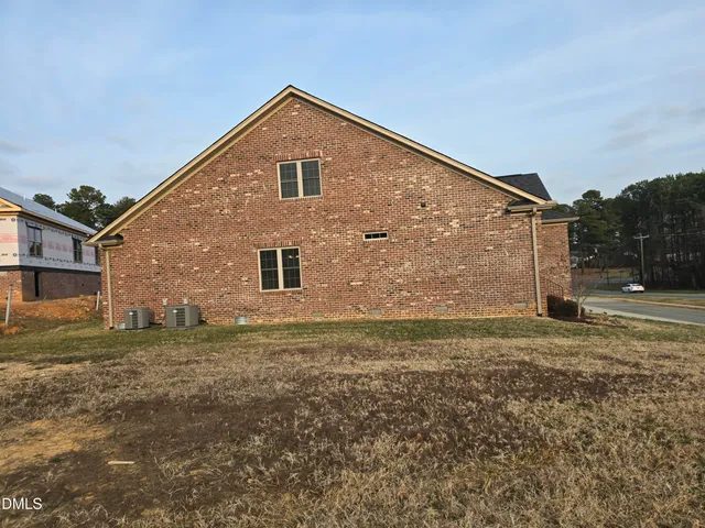 $350,000 | 933 Arrowhead Court, Mebane, NC 27302