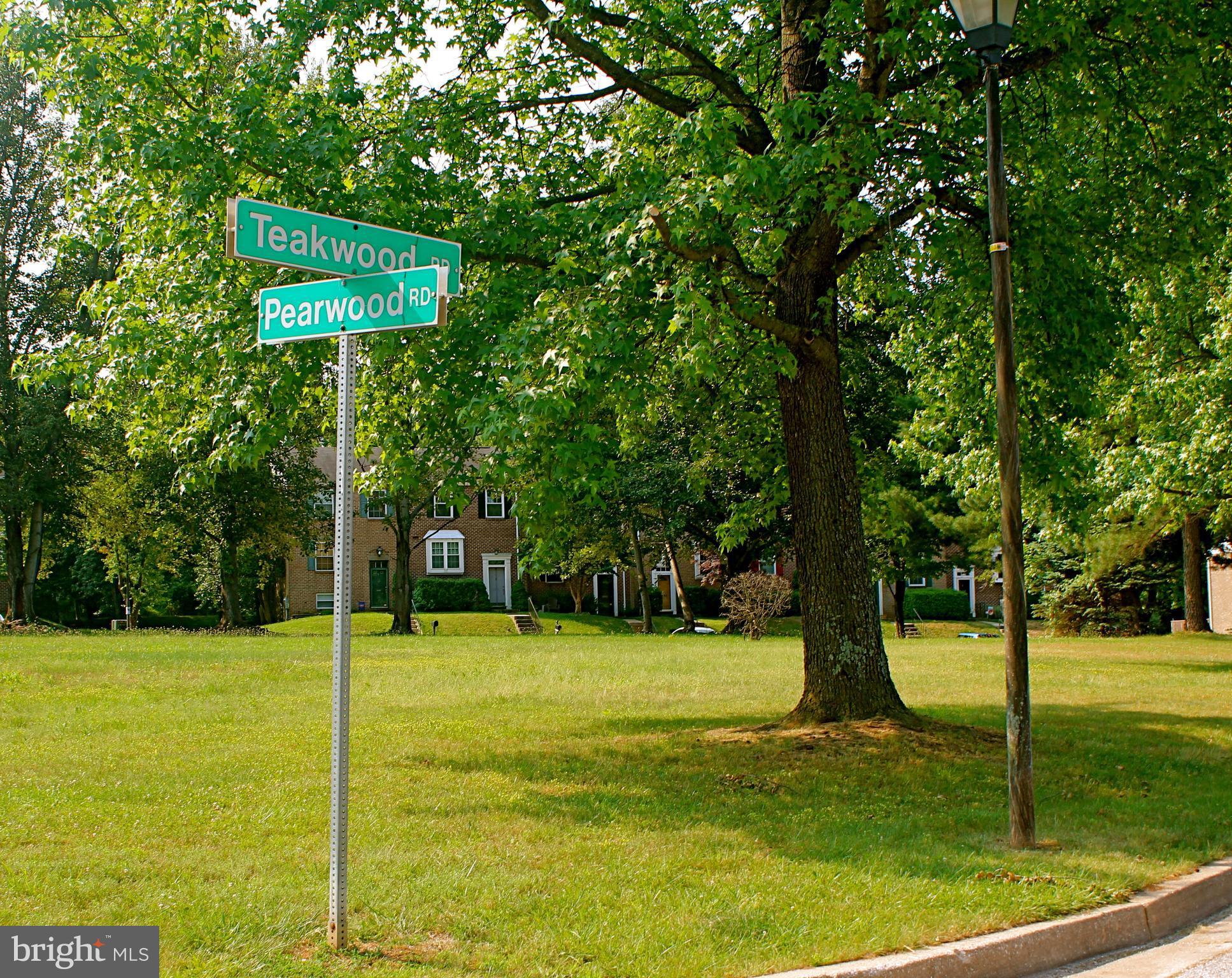 2615 Pearwood Road Baltimore, MD 21234 - Photo 23 of 26 Community land adjacent to home