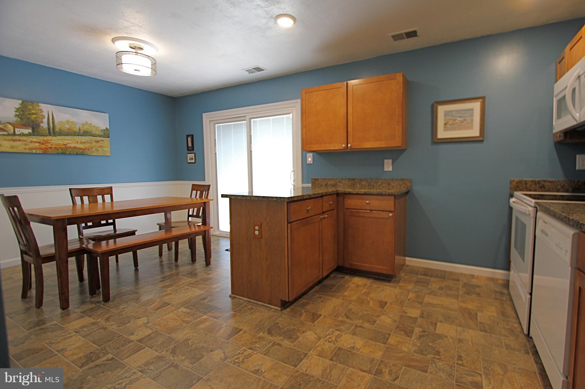 2615 Pearwood Road Baltimore, MD 21234 - Photo 5 of 26 Remodeled kitchen!