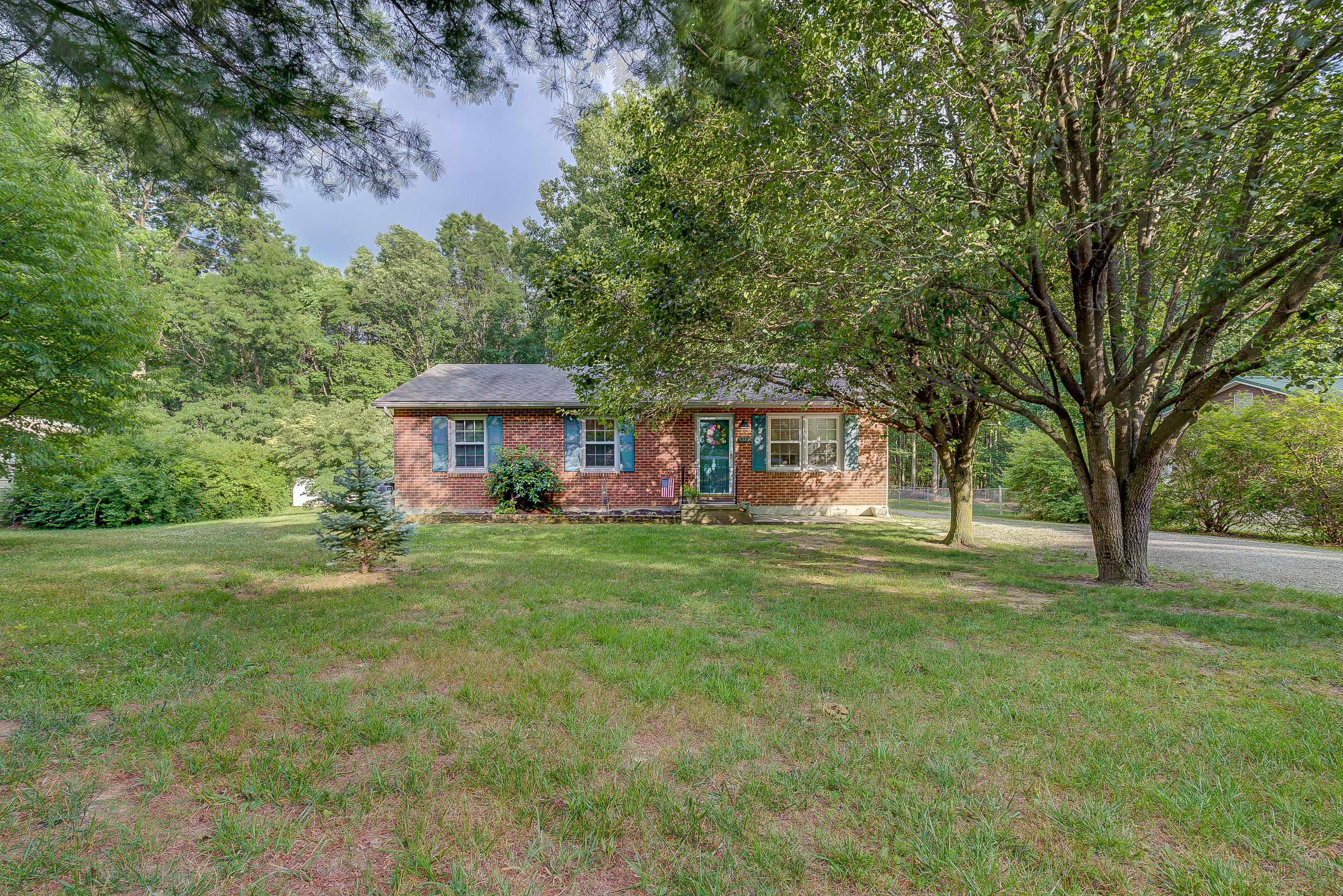 5344 Keffer Road Catawba, VA 24070 - Photo 1 of 21 136
