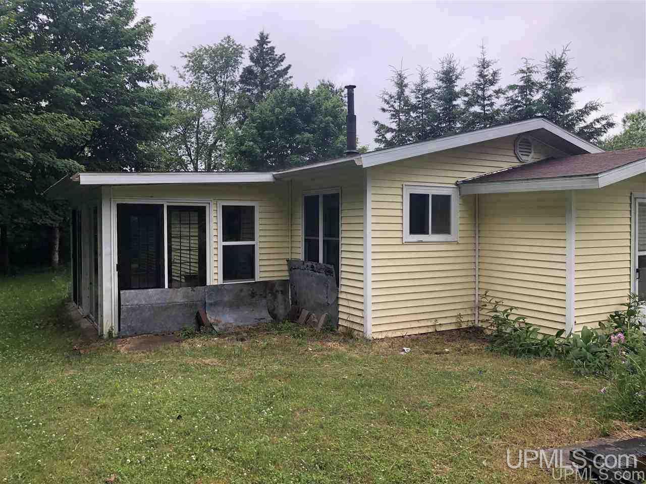 E9725 Old Indiantown Road Munising, MI 49862 - Photo 6 of 16 Gallery Image 6