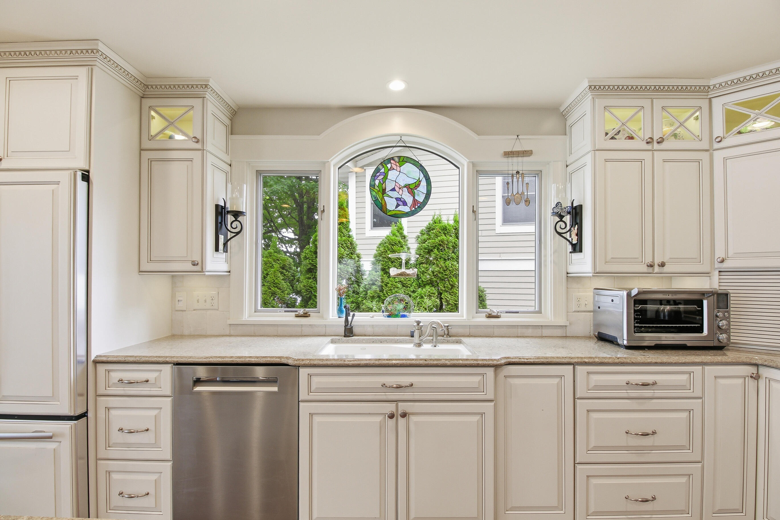 W5337 Lost Nation Road La Grange, WI 53121 - Photo 28 of 65 Custom Cabinetry