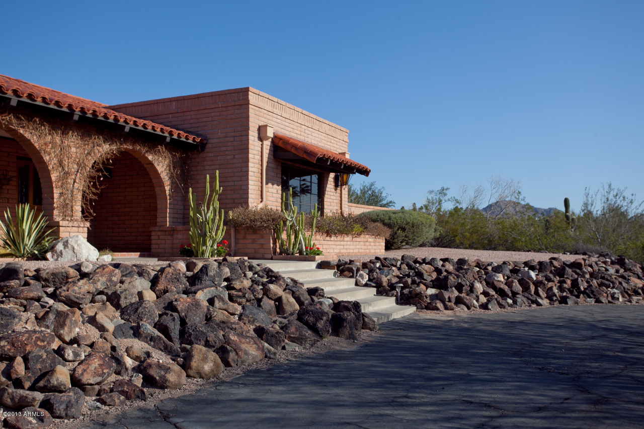 4034 East Rancho Drive Phoenix, AZ 85018 - Photo 1 of 38 a front view of a house