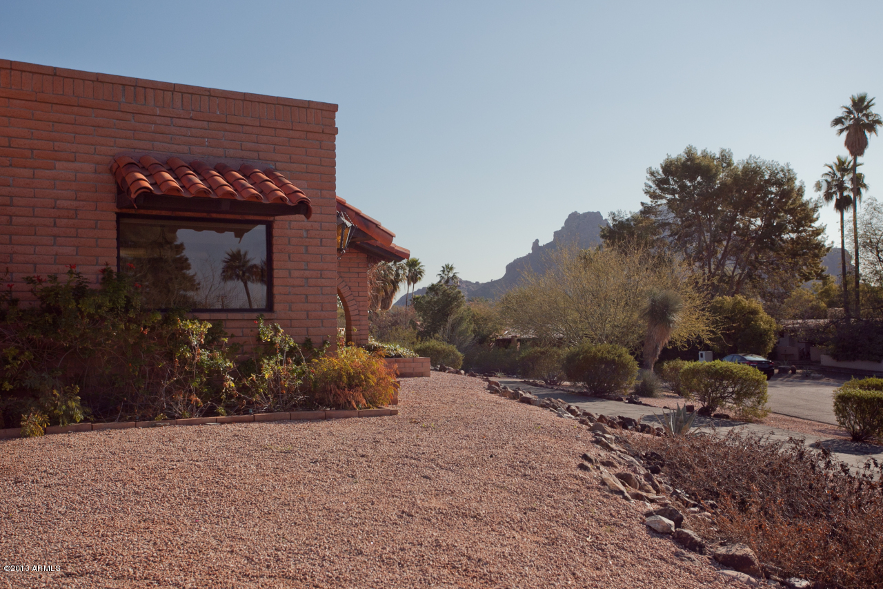 4034 East Rancho Drive Phoenix, AZ 85018 - Photo 19 of 38 Side of Home View