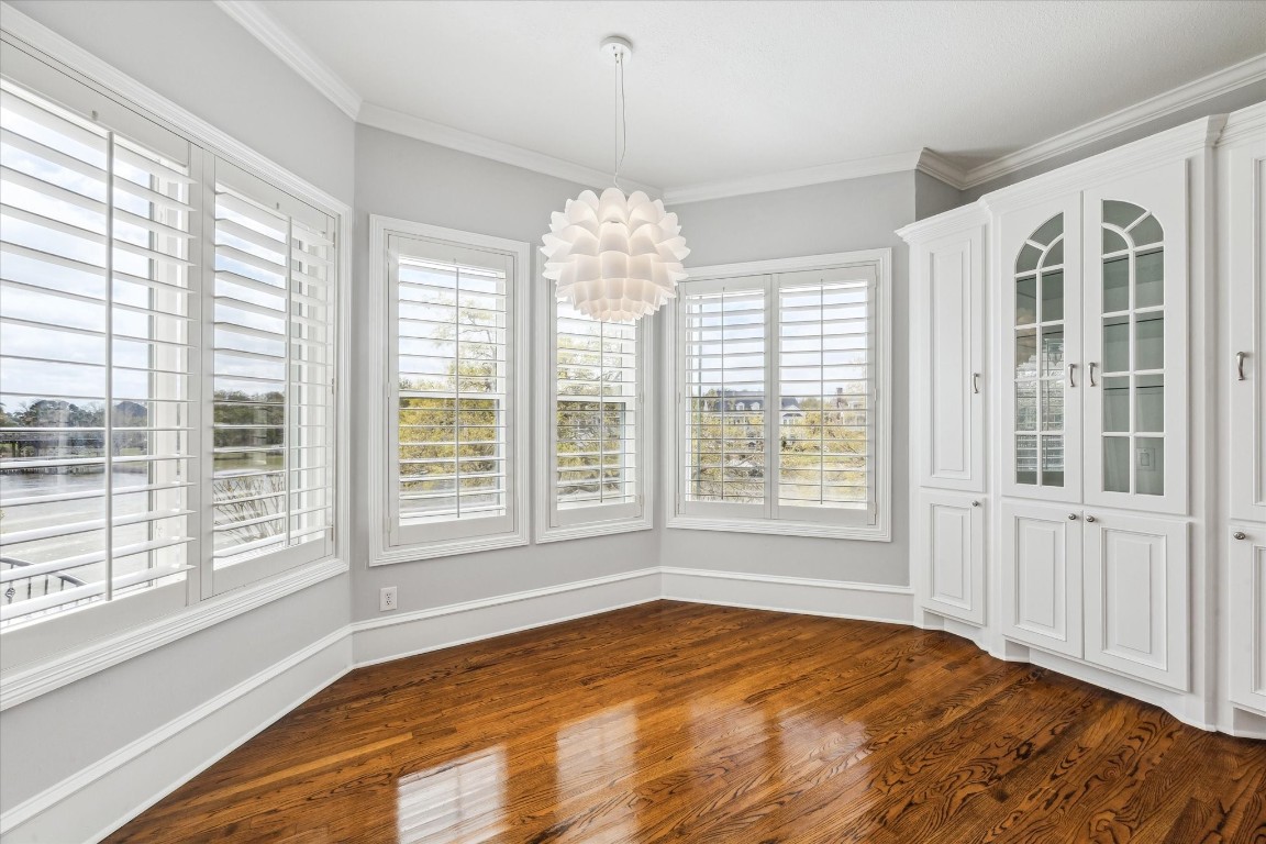 1406 Spring Cress Lane Seabrook, TX 77586 - Photo 13 of 50 a view of an empty room with a window