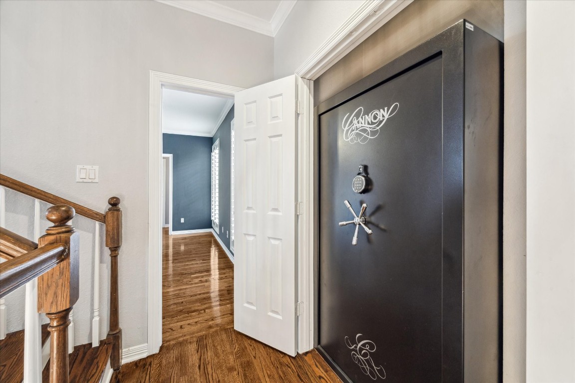 1406 Spring Cress Lane Seabrook, TX 77586 - Photo 26 of 50 a view of an entryway with wooden floor
