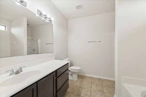 $2,200 | 5806 Acacia Rose Court, Richmond, TX 77407