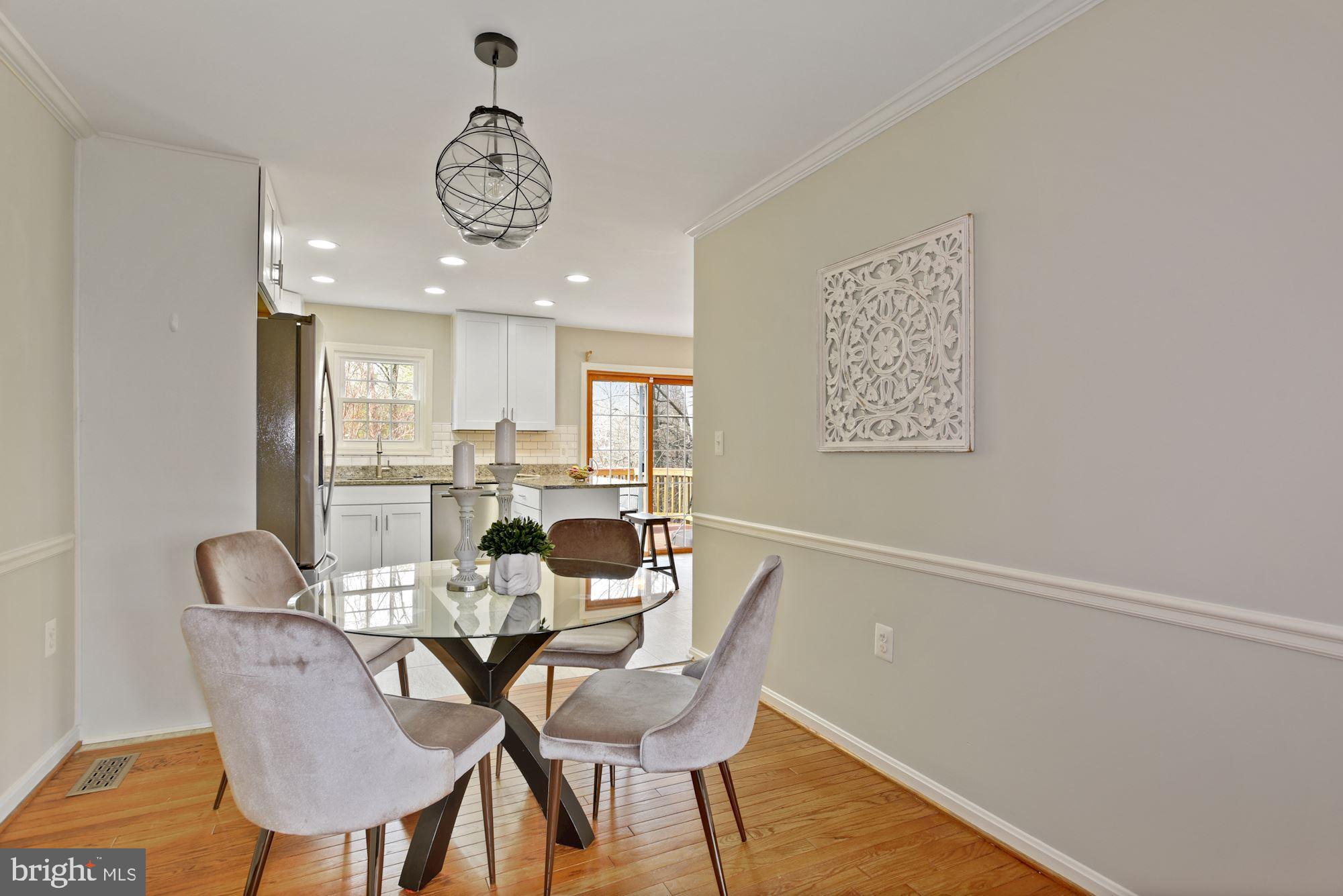 11941 Sentinel Point Court Reston, VA 20191 - Photo 8 of 31 Dining Room