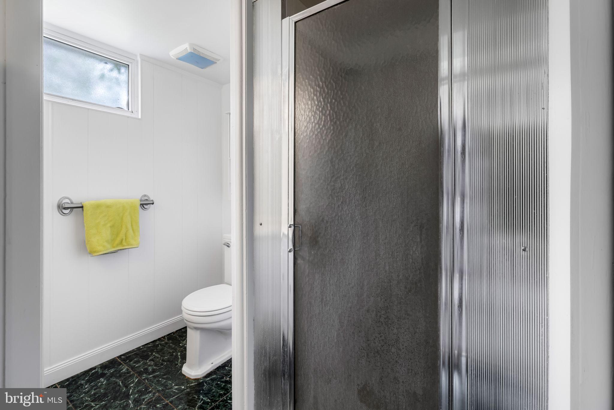 1907 Logwind Road Baltimore, MD 21228 - Photo 33 of 47 Lower Level bath