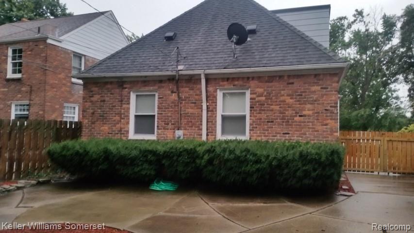 1448 Vernier Road Grosse Pointe, MI 48236 - Photo 2 of 34 20170907_172007 (Small).jpg