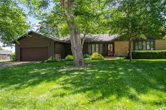 $289,000 | 506 North Pine Street, Garnett, KS 66032