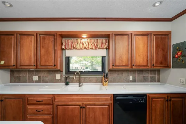 $289,000 | 506 North Pine Street, Garnett, KS 66032